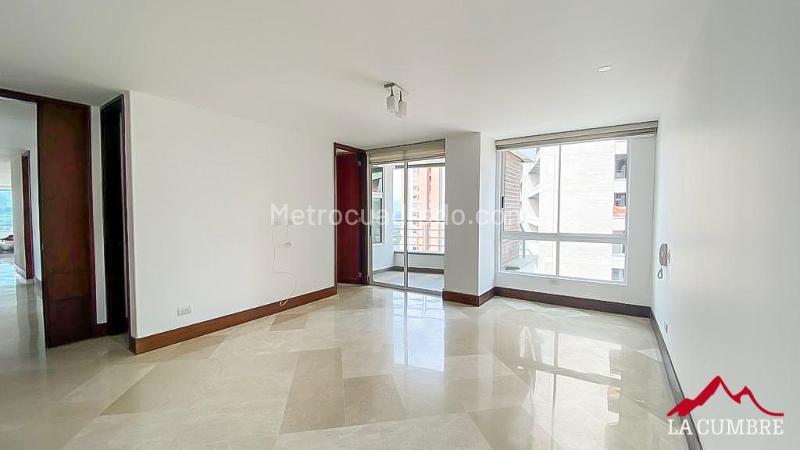 Spacious 3BR Apartment in Santa Maria de Los Angeles