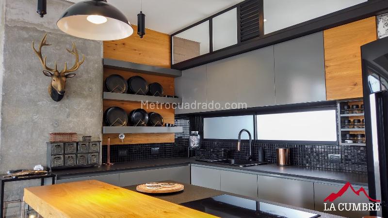 Apartamento Amoblado de 2 Alcobas con Amenidades en Loma de Los Parra - 9