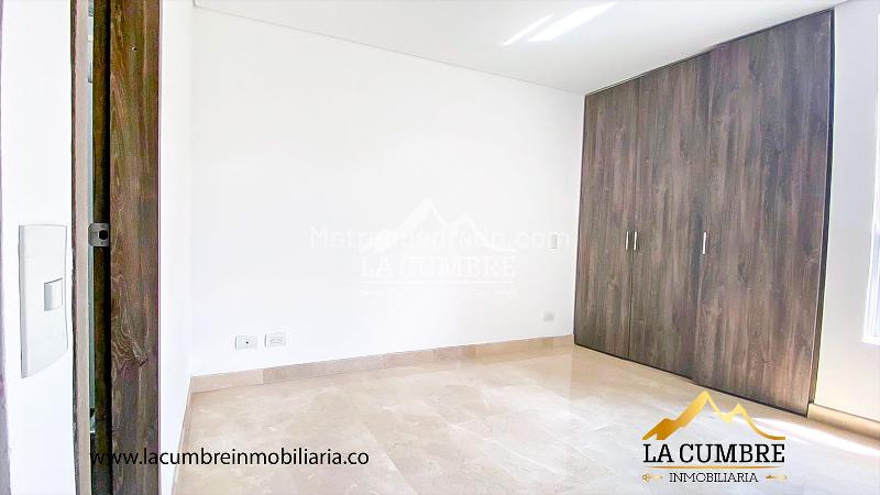 Apartamento de 3 Alcobas en Alquiler en Loma de los Parra, El Poblado - 3