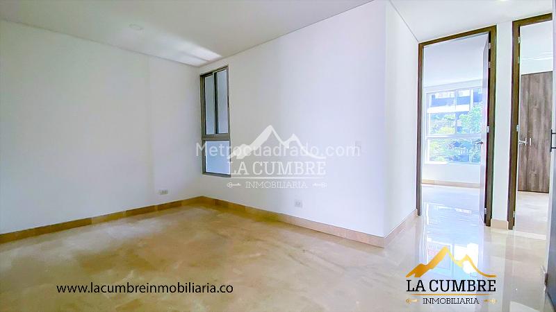 Apartamento de 3 Alcobas en Alquiler en Loma de los Parra, El Poblado - 5