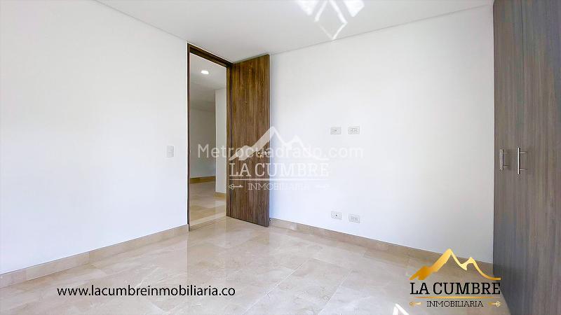 Apartamento de 3 Alcobas en Alquiler en Loma de los Parra, El Poblado - 8