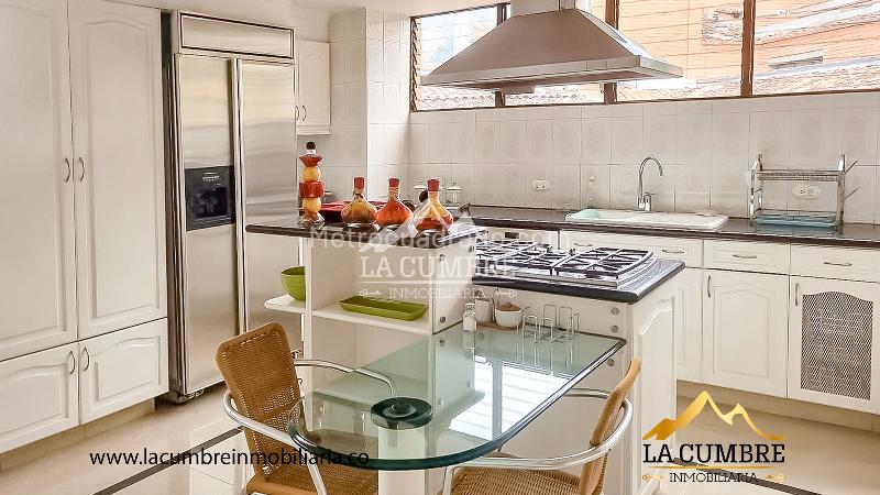 Apartamento Dúplex de 3 Alcobas en Loma de los González - 4