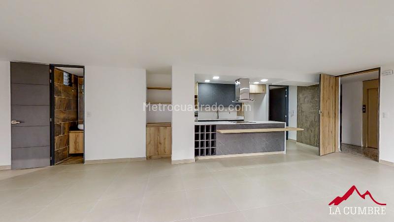 Apartamento de 4 Alcobas con 4 Baños en El Tesoro, El Poblado - 5