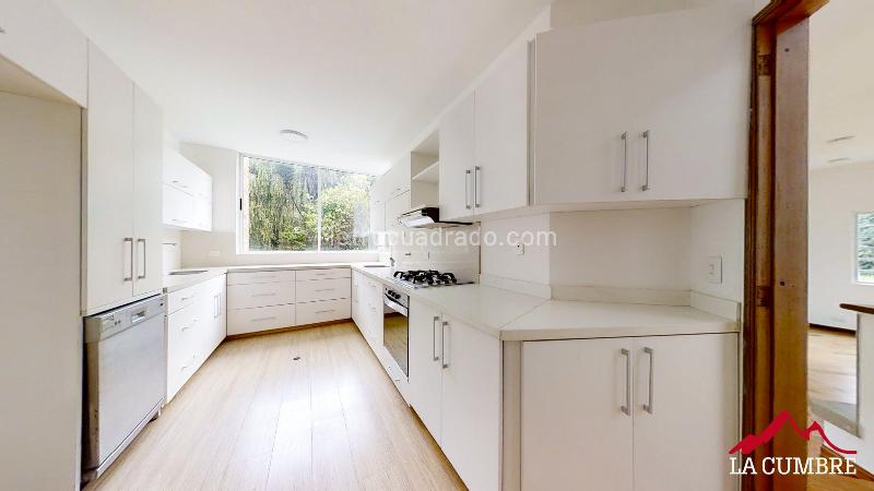 Casa Cómoda de 4 Alcobas con Zonas Verdes en Las Palmas - 6