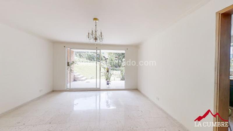 Casa en Venta de 4 Alcobas en Conjunto Cerrado, Altos del Poblado - 5