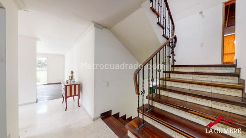 Casa en Venta de 4 Alcobas en Conjunto Cerrado, Altos del Poblado - 8