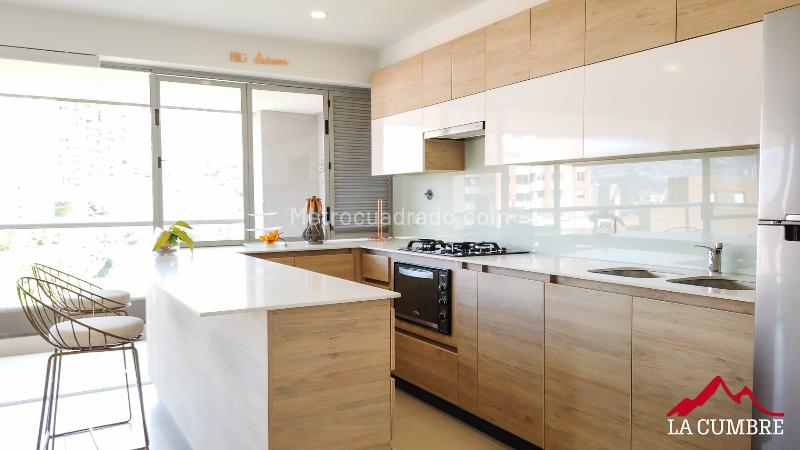 Apartamento Amoblado de 2 Alcobas con Gimnasio en Loma San Julián - 5