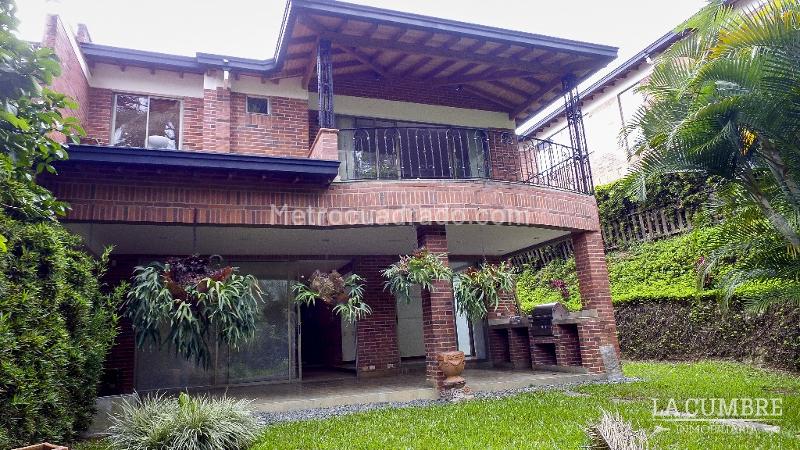 Casa en Alquiler de 3 Alcobas en Altos del Poblado - 5