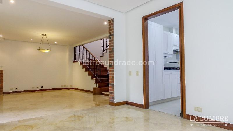 Casa en Alquiler de 3 Alcobas en Altos del Poblado - 6