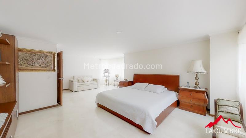 3BR Apartment for Rent in El Poblado San Lucas - 8