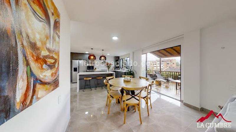 Casa Amoblada de 3 Alcobas y 4 Baños en San Lucas - 2