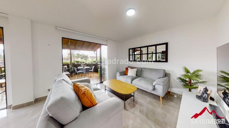 Casa Amoblada de 3 Alcobas y 4 Baños en San Lucas - 3