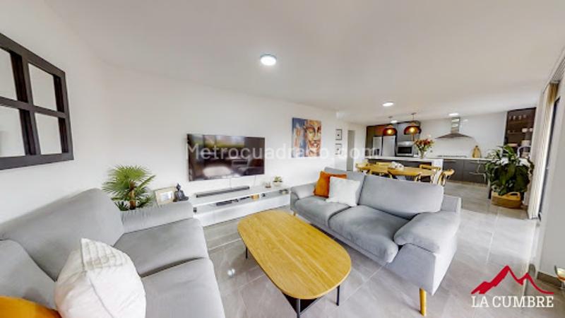 Casa Amoblada de 3 Alcobas y 4 Baños en San Lucas - 4