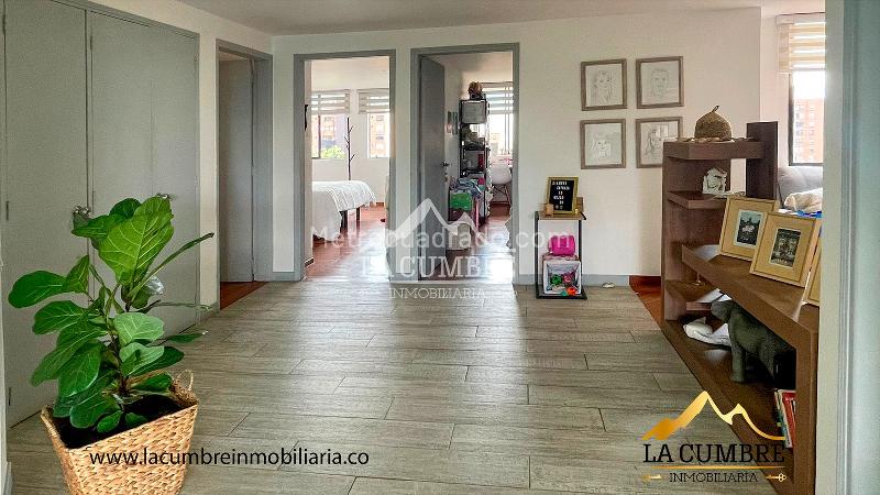 Spacious 3BR Apartment with Pool in Loma El Campestre - 5