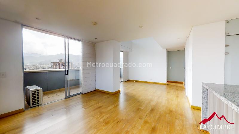 3BR Duplex Apartment in Santa Maria de los Angeles - 6