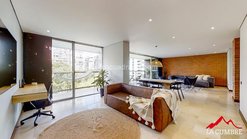 Luxurious 3BR Apartment in Poblado Loma de Alejandria - 3