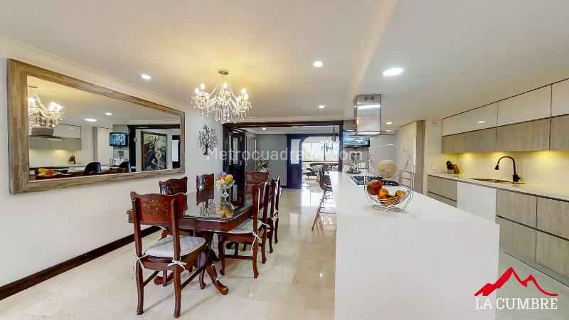 Apartamento Amoblado de 3 Alcobas en El Poblado La Calera - 7