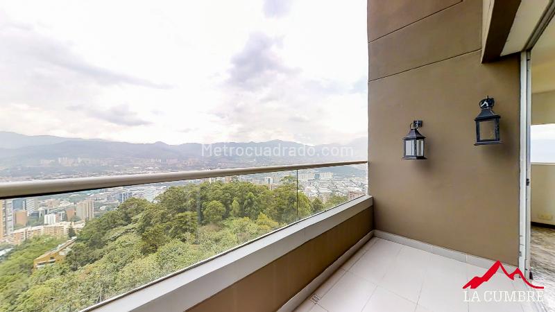 Modern 3BR Apartment in Las Palmas - 6