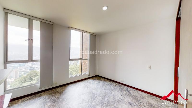Modern 3BR Apartment in Las Palmas - 8