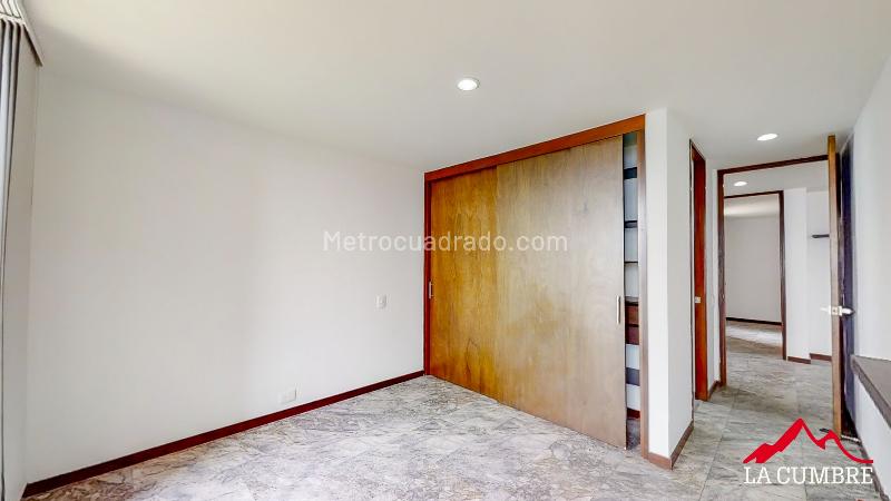 Modern 3BR Apartment in Las Palmas - 9