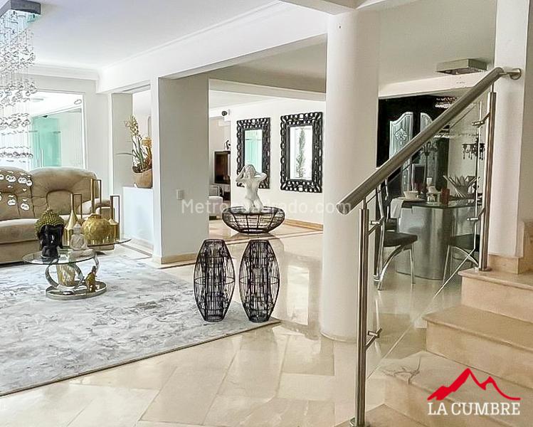 Casa Amoblada en Arriendo en La Tomatera, La Florida