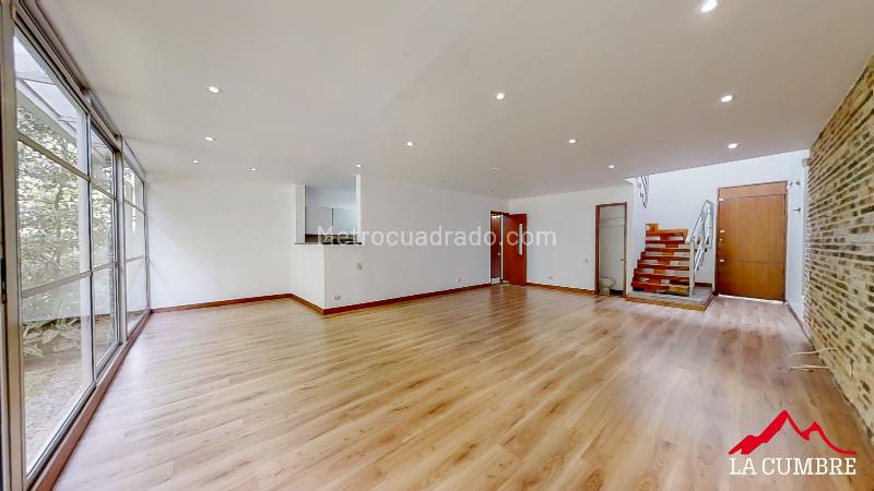 3BR House for Rent in El Tesoro (El Poblado) with Double Covered Parking - 3