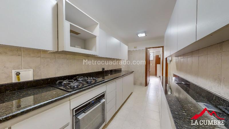 3BR House for Rent in El Tesoro (El Poblado) with Double Covered Parking - 5