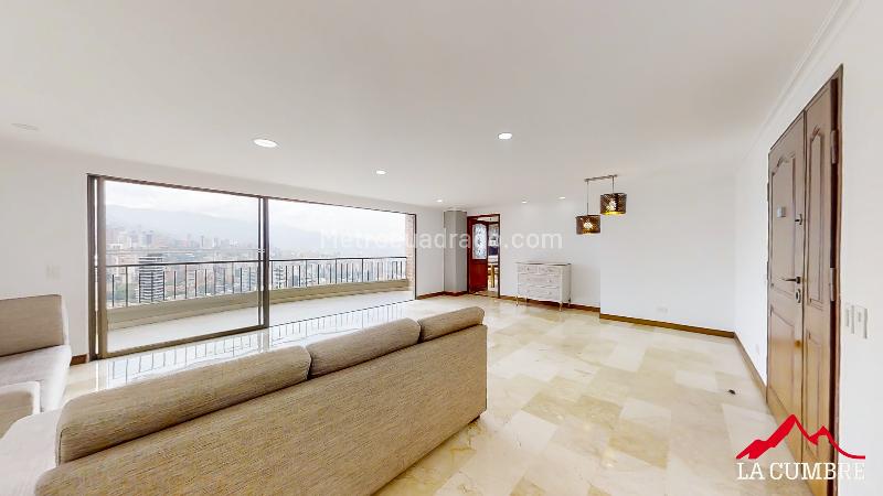 Apartamento Amplio de 3 Alcobas en El Poblado Las Palmas - 2