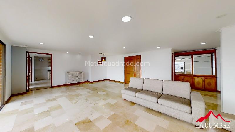 Apartamento Amplio de 3 Alcobas en El Poblado Las Palmas - 5
