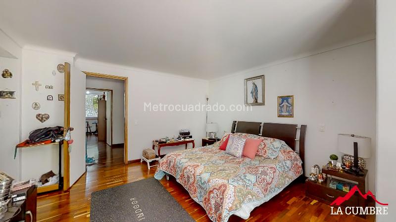 Apartamento en Arriendo de 3 Alcobas en El Poblado Loma de los Parra - 9