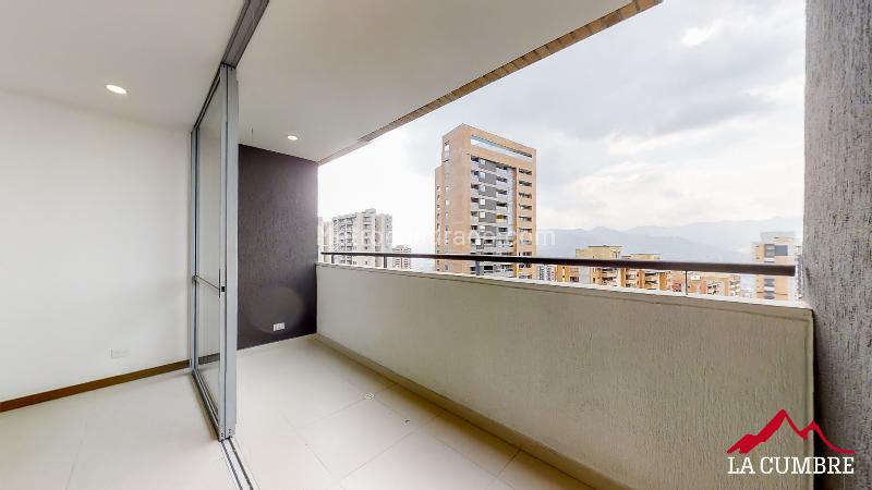 3BR Apartment with Pool in Loma de Los Gonzalez - 2