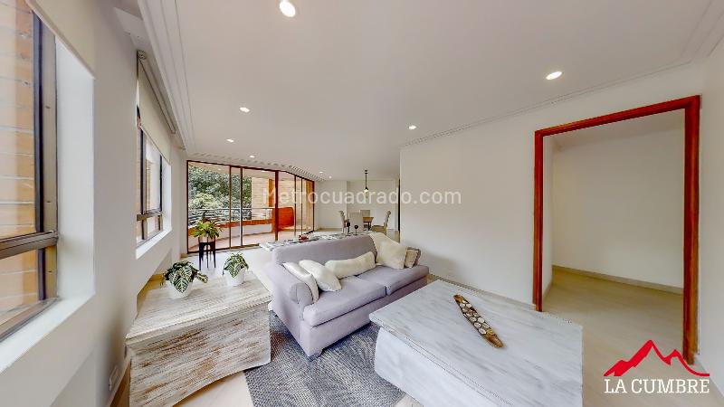 Apartamento de 3 Alcobas en San Lucas, El Poblado (3 Parqueaderos Privados) - 7