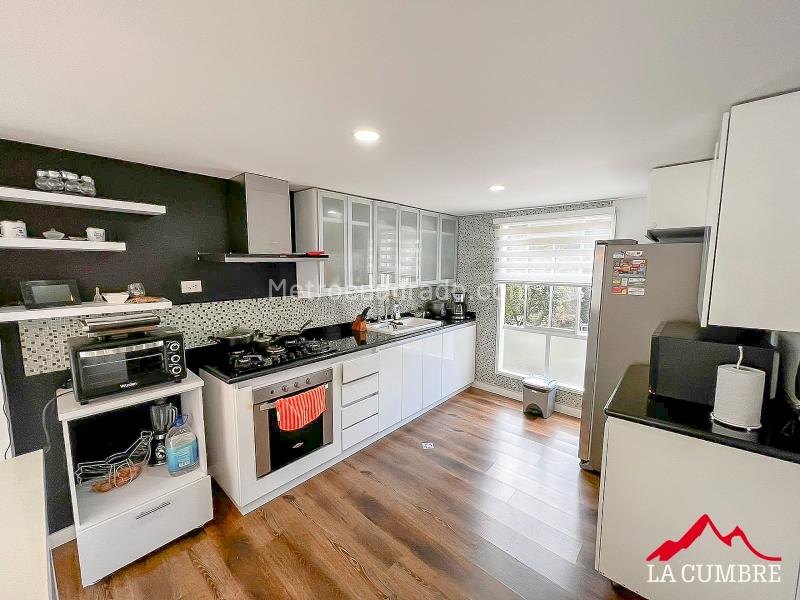 Casa en Arriendo de 3 Alcobas en El Tesoro con Piscina - 6