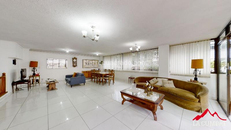 Apartamento en Arriendo de 4 Alcobas en El Poblado (El Tesoro) - 4