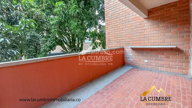 Apartamento Amplio de 3 Alcobas en Loma El Campestre - 5