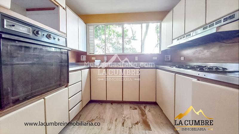 Apartamento Amplio de 3 Alcobas en Loma El Campestre - 6