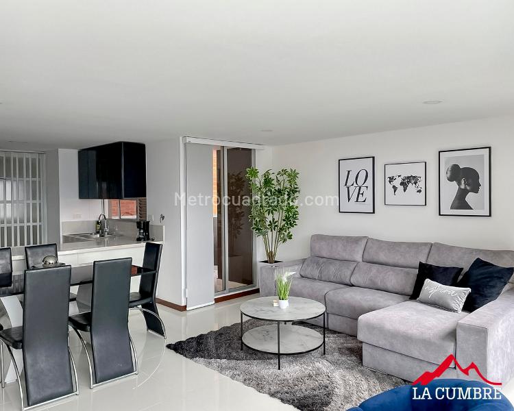 Apartamento Moderno Amoblado de 3 Alcobas en Las Palmas