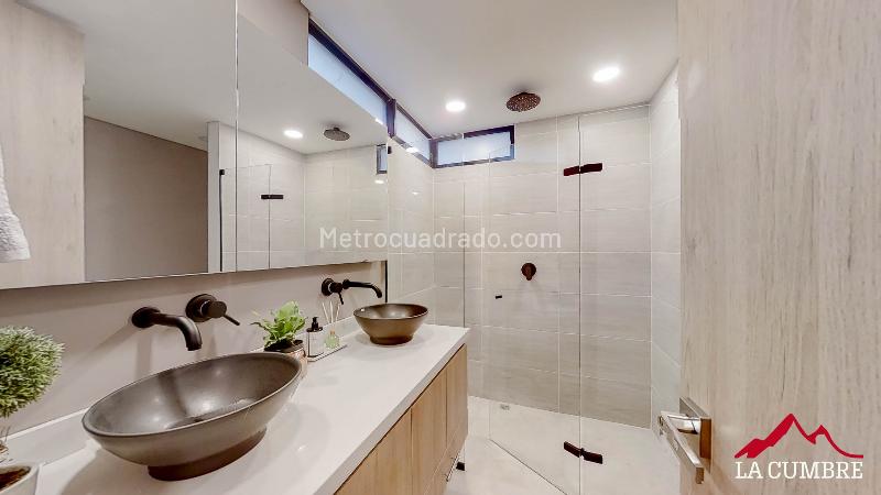 Apartamento Amoblado de 3 Alcobas en El Poblado Las Palmas - 9