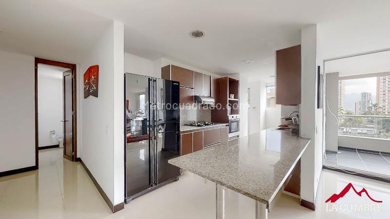 Apartamento Amoblado de 2 Alcobas en Los Balsos, El Poblado - 4