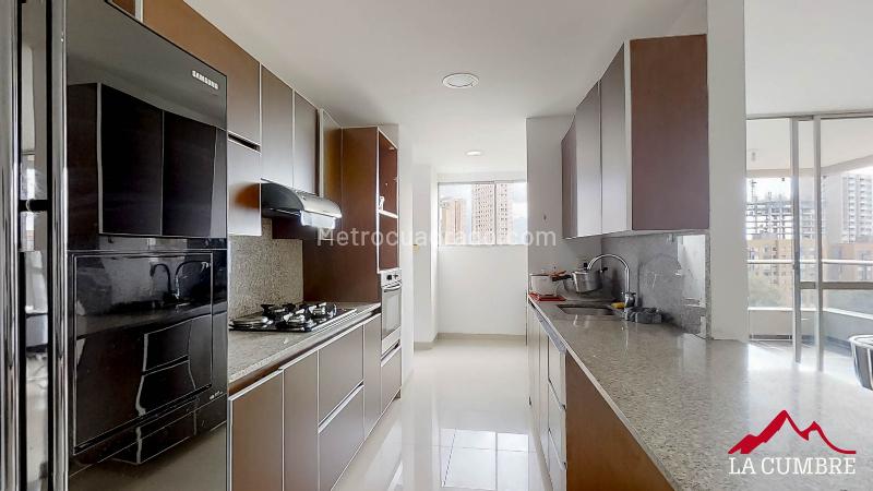 Apartamento Amoblado de 2 Alcobas en Los Balsos, El Poblado - 5