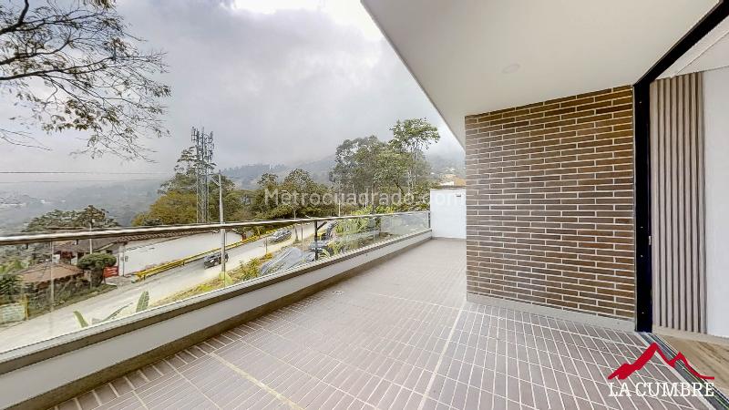 2BR Apartment in Loma del escobero (98 m²) - 3