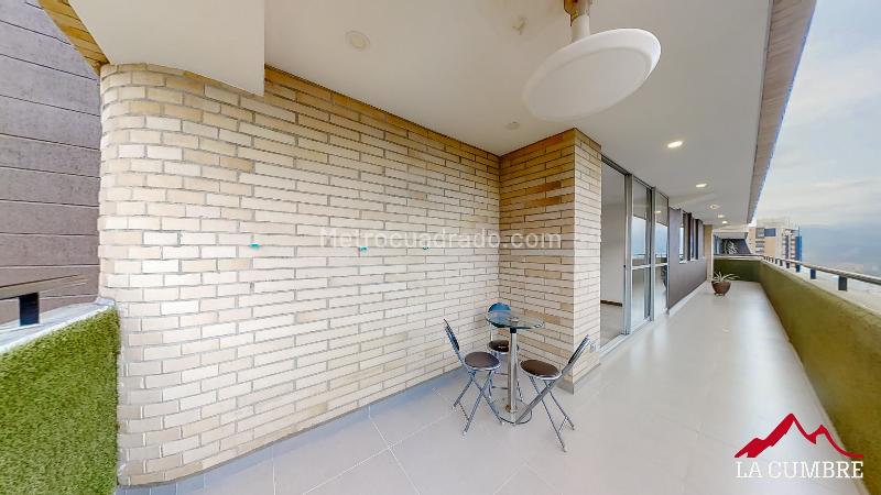 Apartamento Amoblado de 3 Alcobas en Arriendo en Loma de los González - 2