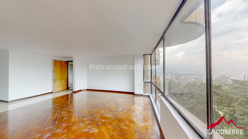 Spacious 3BR Apartment in El Campestre - 3