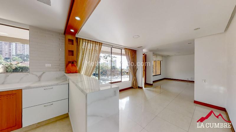 3BR House with Pool in El Poblado La Calera - 5