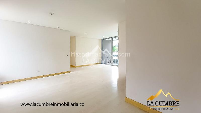 Modern 3BR Apartment with Double Parking in Santa Maria de Los Angeles - 2