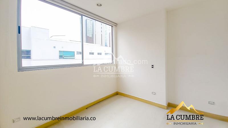Modern 3BR Apartment with Double Parking in Santa Maria de Los Angeles - 8