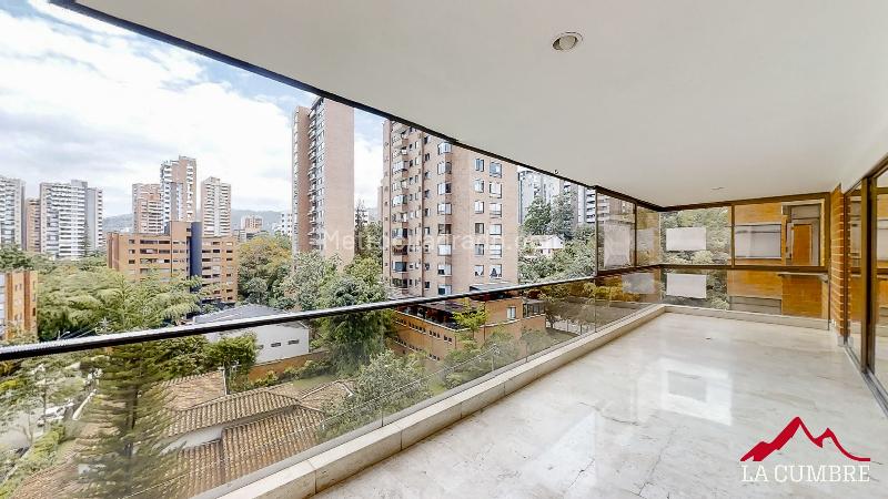 Apartamento moderno de 3 alcobas en arriendo en Alejandría, El Poblado - 2