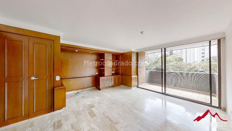 Apartamento moderno de 3 alcobas en arriendo en Alejandría, El Poblado - 9