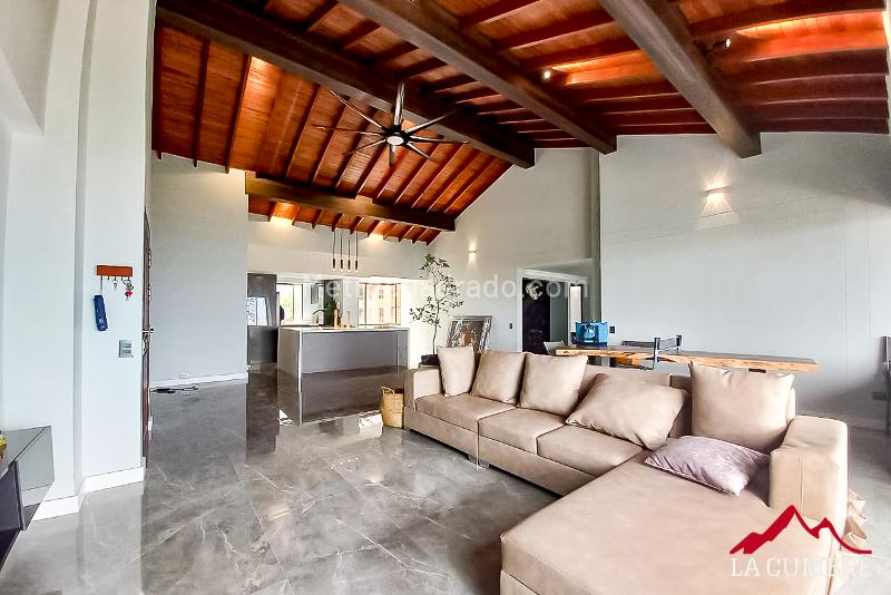 Apartamento Amoblado de 4 Alcobas en El Poblado Castropol - 2