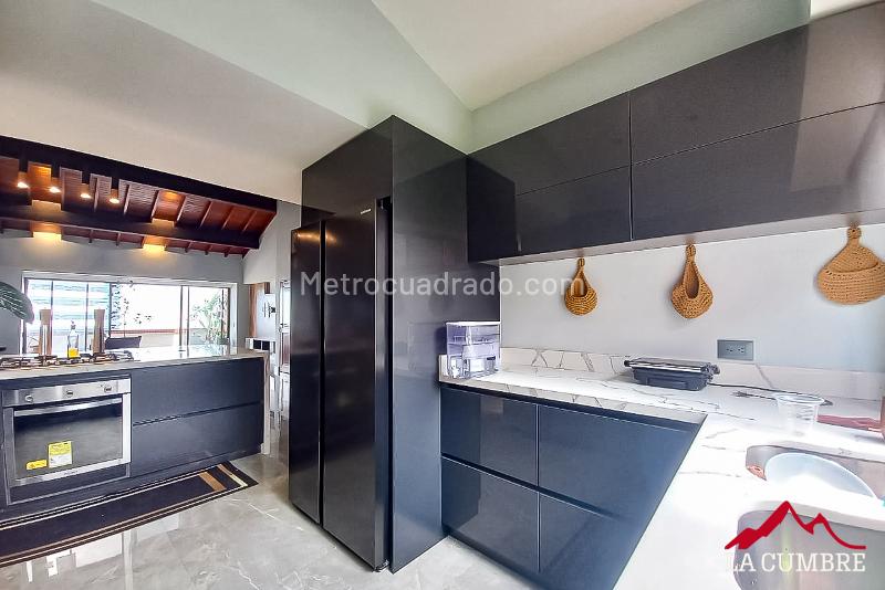 Apartamento Amoblado de 4 Alcobas en El Poblado Castropol - 5